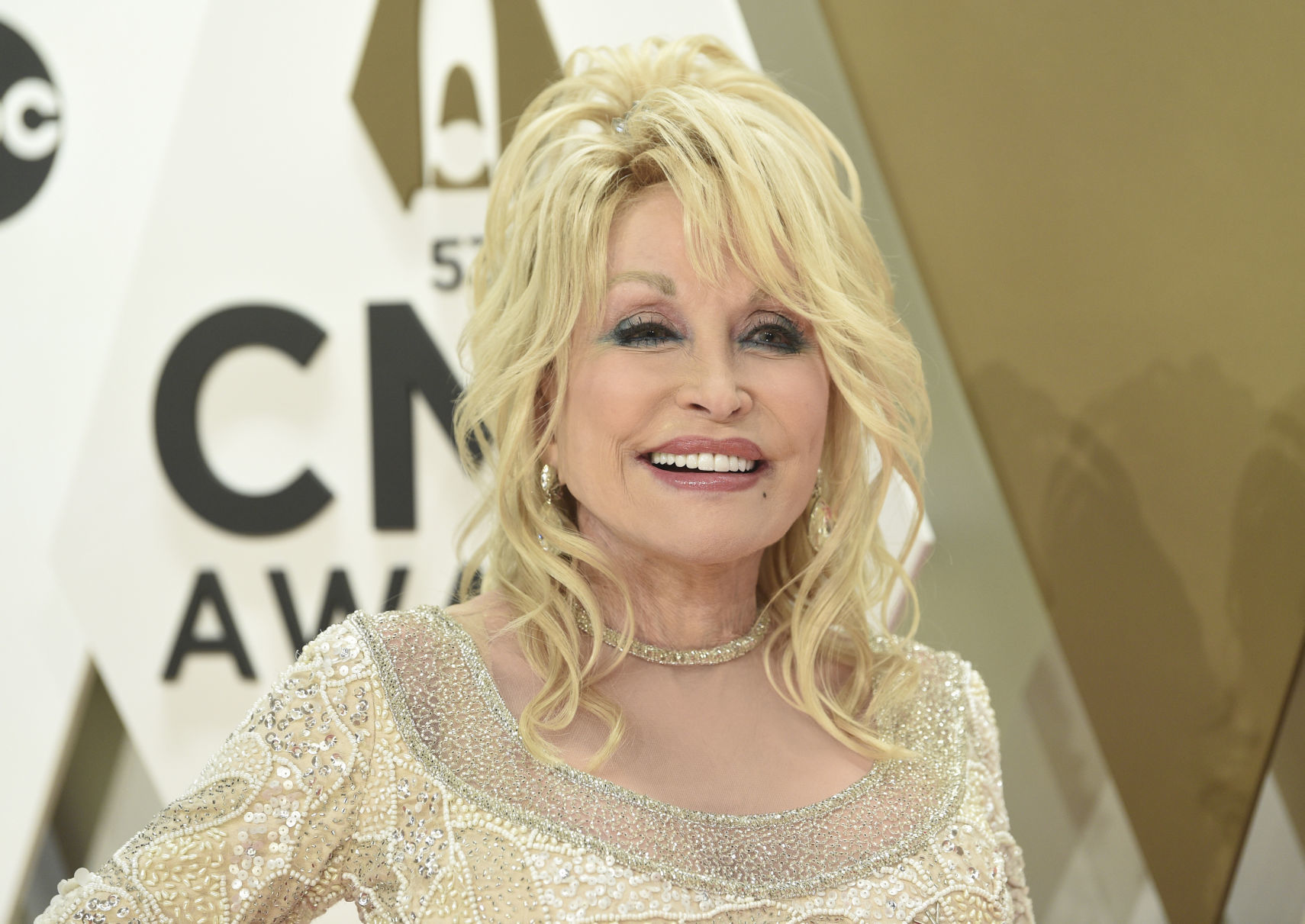 53rd Annual CMA Awards - Arrivals